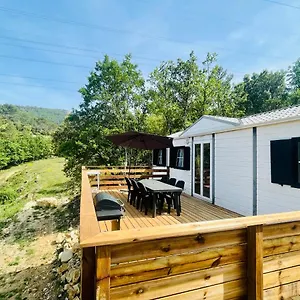 Camping Avec Terrasse Et Accès Piscine., Rocbaron